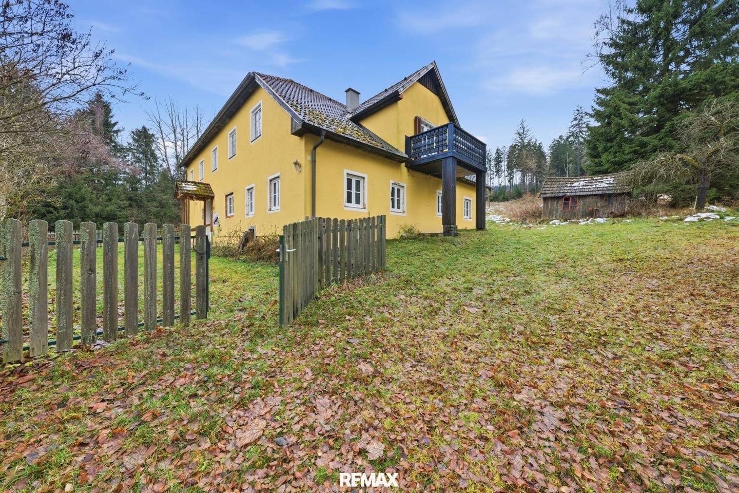 Renoviertes Haus mit großem Grundstück und Tierhaltung