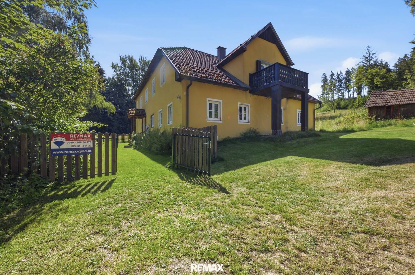 Renoviertes Haus mit großem Grundstück und Tierhaltung