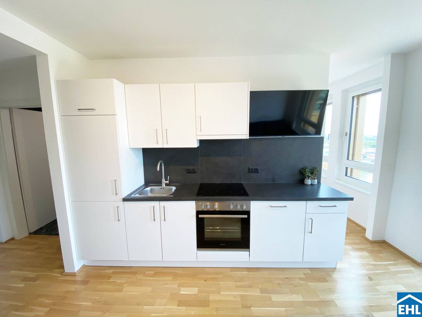 Möblierte Wohnung mit Balkon und guter Verkehrsanbindung