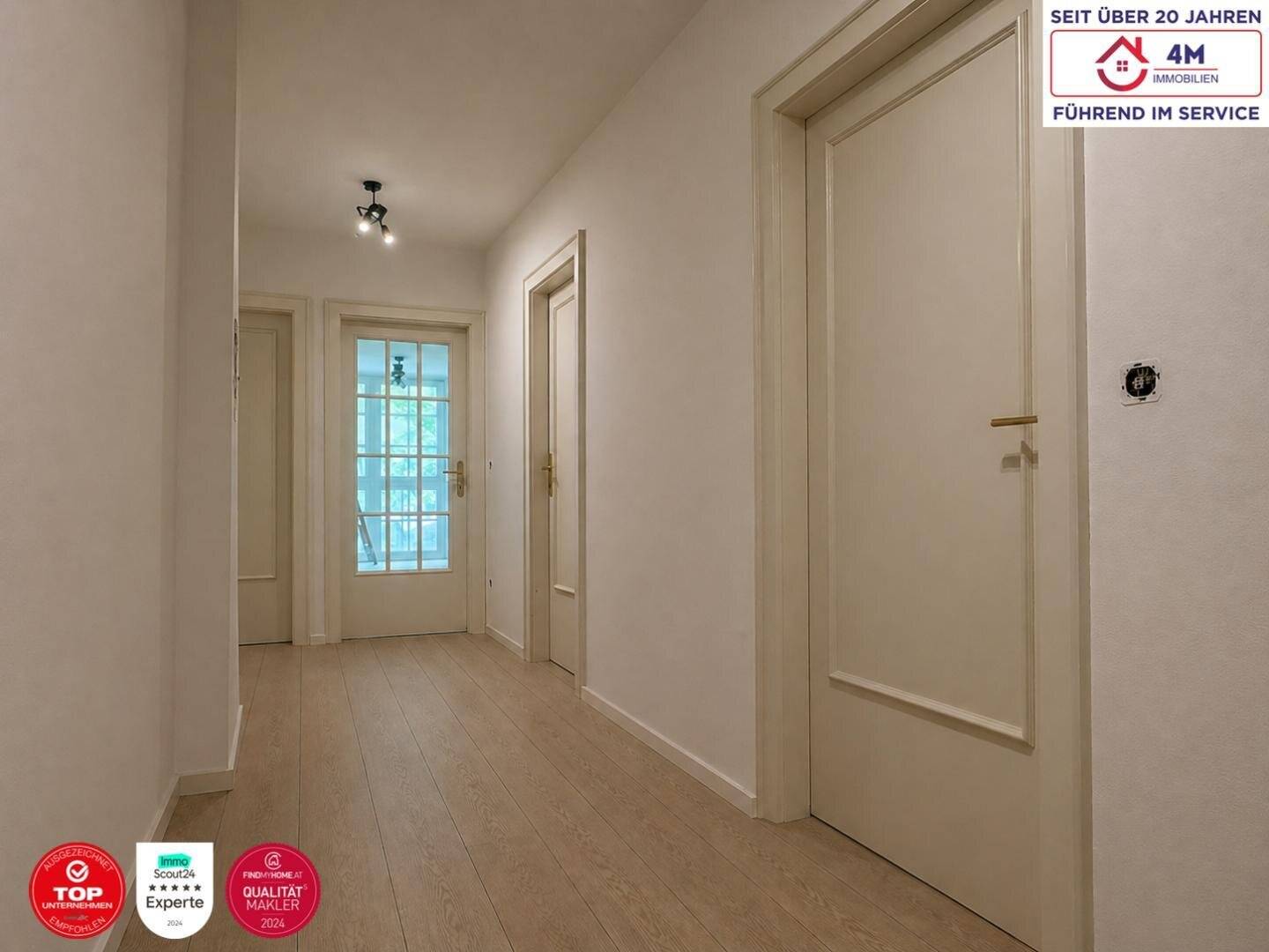 Helle Terrassenwohnung mit Privatgarten und Garage in Grünruhelage