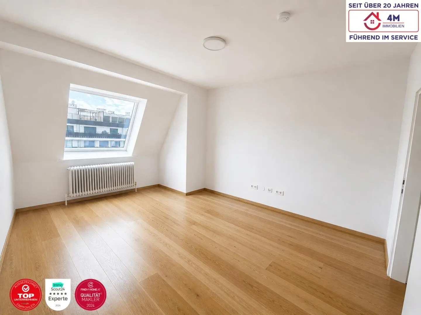 Light-Flooded Penthouse Apartment with Garage and EV Charging
