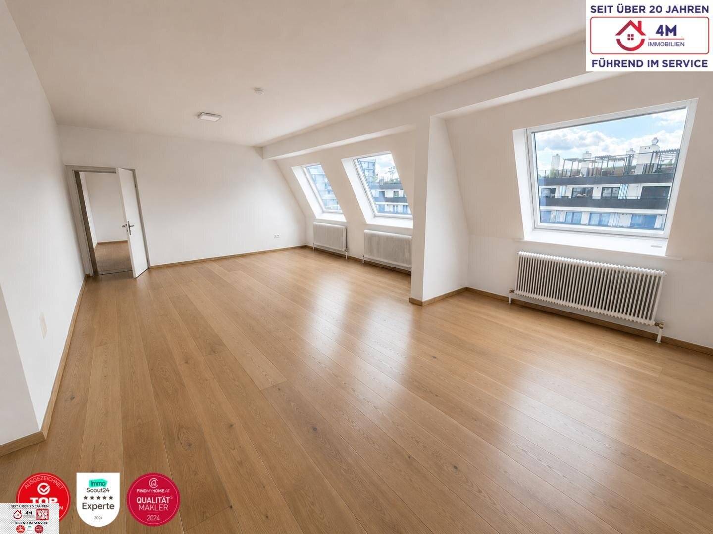 Lichtdurchflutete Dachgeschosswohnung mit Garage und E-Ladestation
