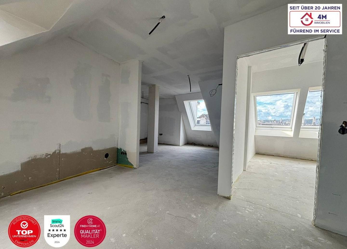 First occupancy New bright apartment with terrace on 4th floor with elevator perfect for couples and young families