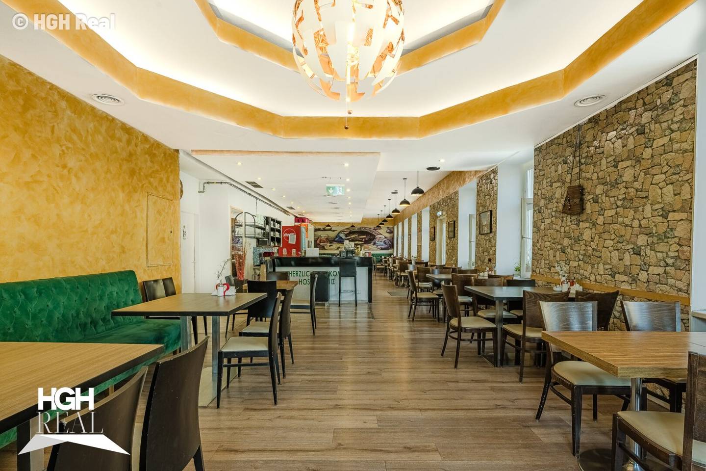 Gastronomielokal mit Schanigarten und Veranstaltungsraum in belebter Lage