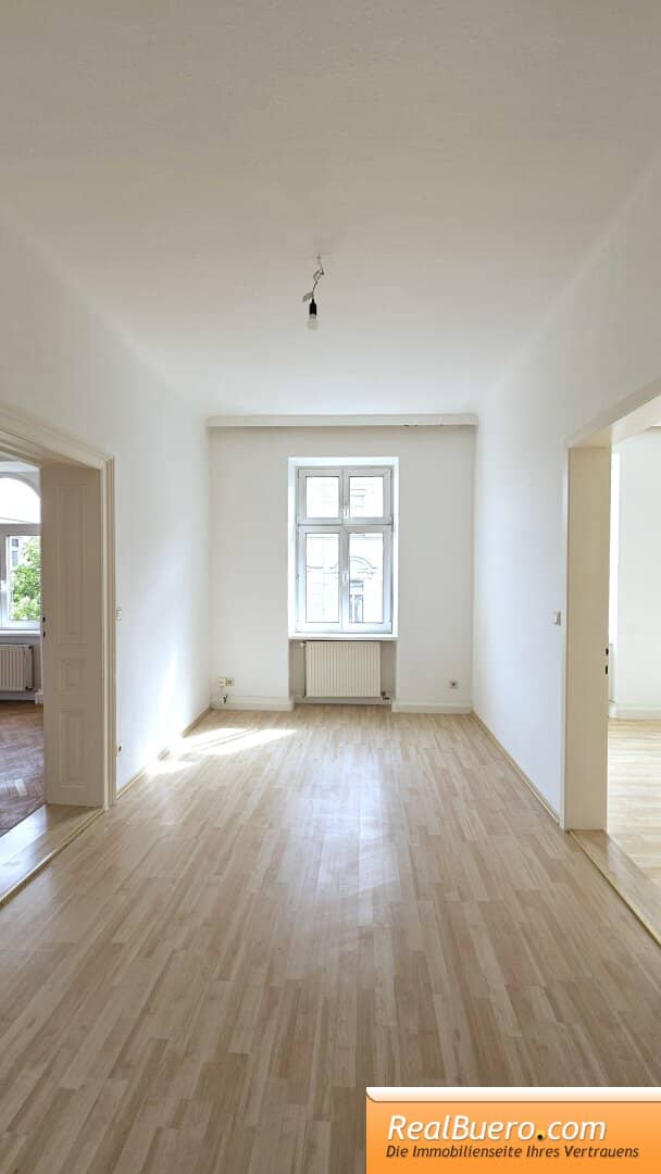 Open-ended bright old building gem in Wassergasse