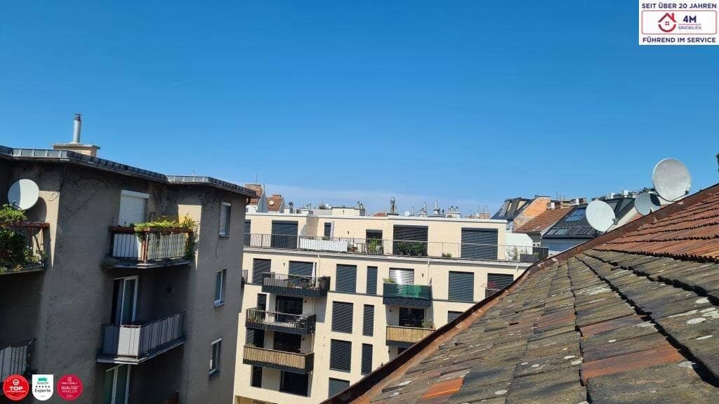 Dachgeschoss mit Baubewilligung für bis zu vier Wohneinheiten