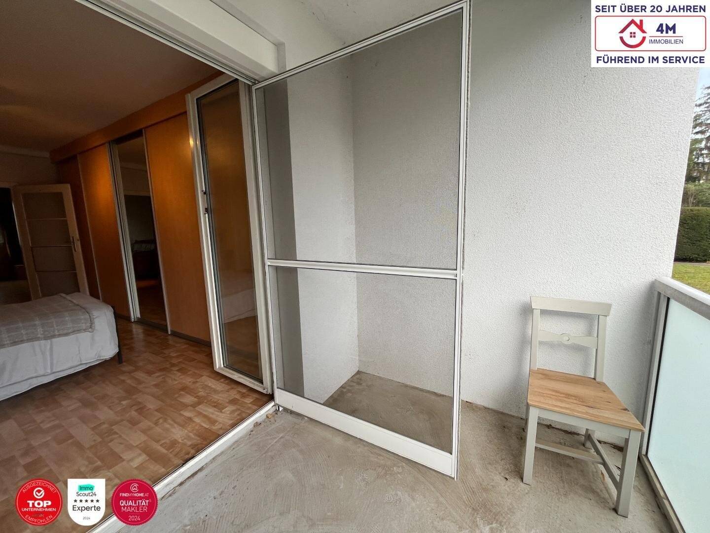 Wohnung mit Loggia und Kachelofen in Hietzing