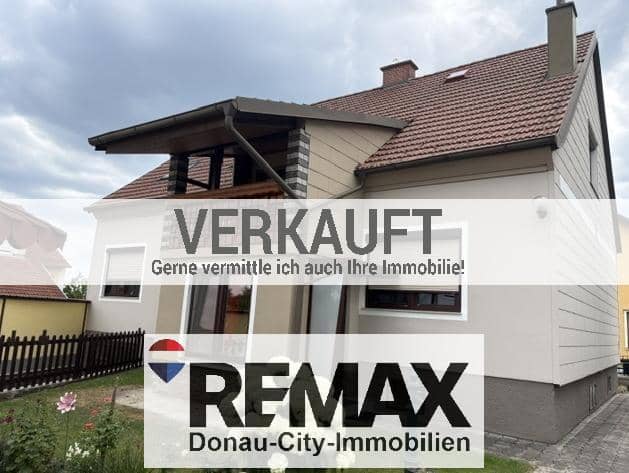 Einfamilienhaus mit Garten und Loggia in ruhiger Lage