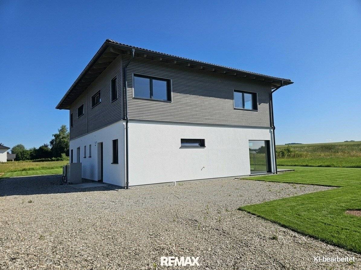 New build semi-detached house with south-facing terrace and garden