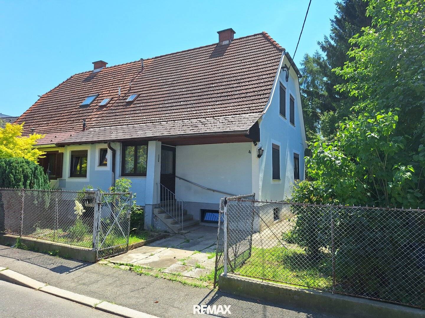 Doppelhaushälfte mit Garten und Südterrasse