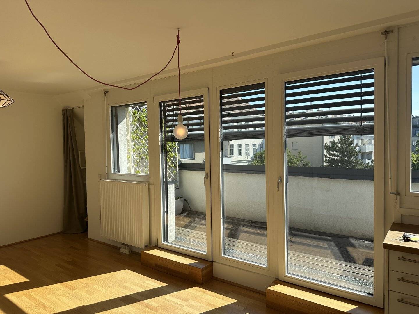 Penthouse apartment with terrace and greenery view near Schwendermarkt