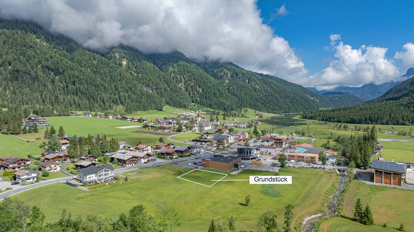 Baugenehmigtes Wohn und Geschäftshaus mit 16 Einheiten