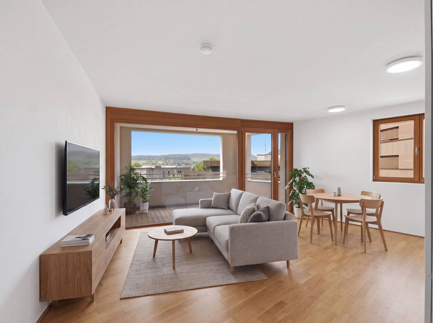 Bright 3-room apartment with loggia and mountain view