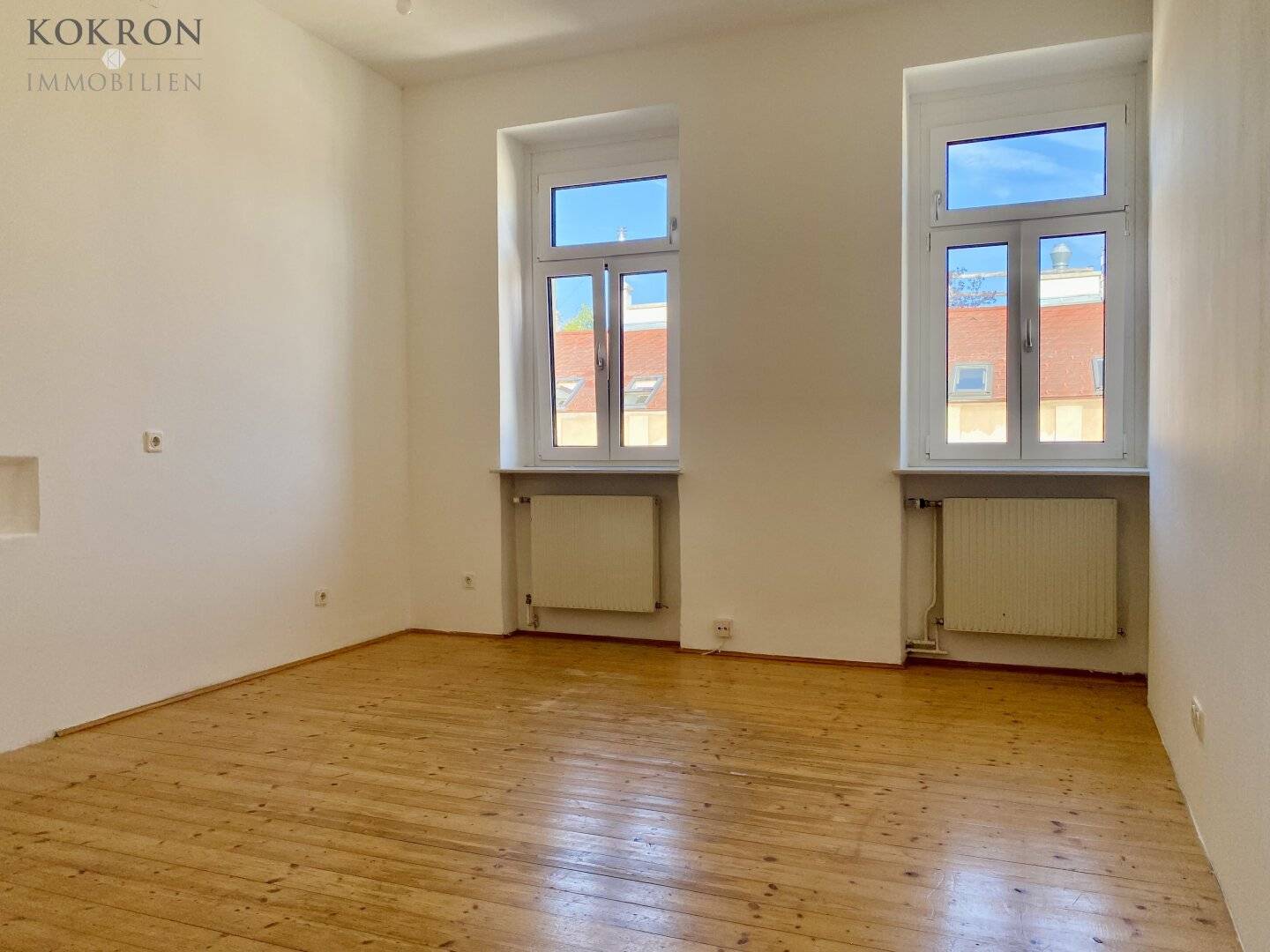 Helle Altbauwohnung mit Lift im 4. Stock