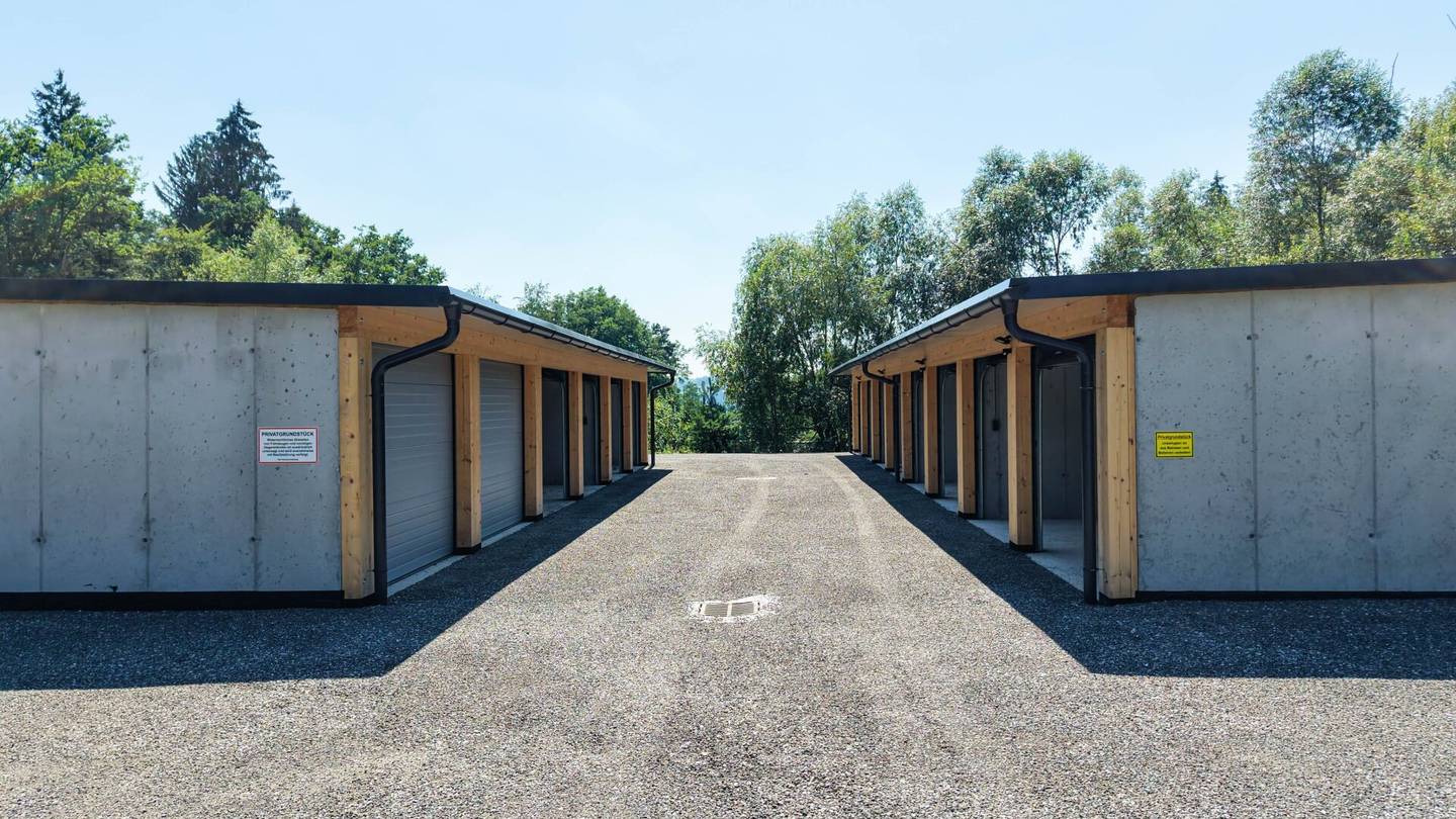 Garage in Wünschendorf mit guter Anbindung