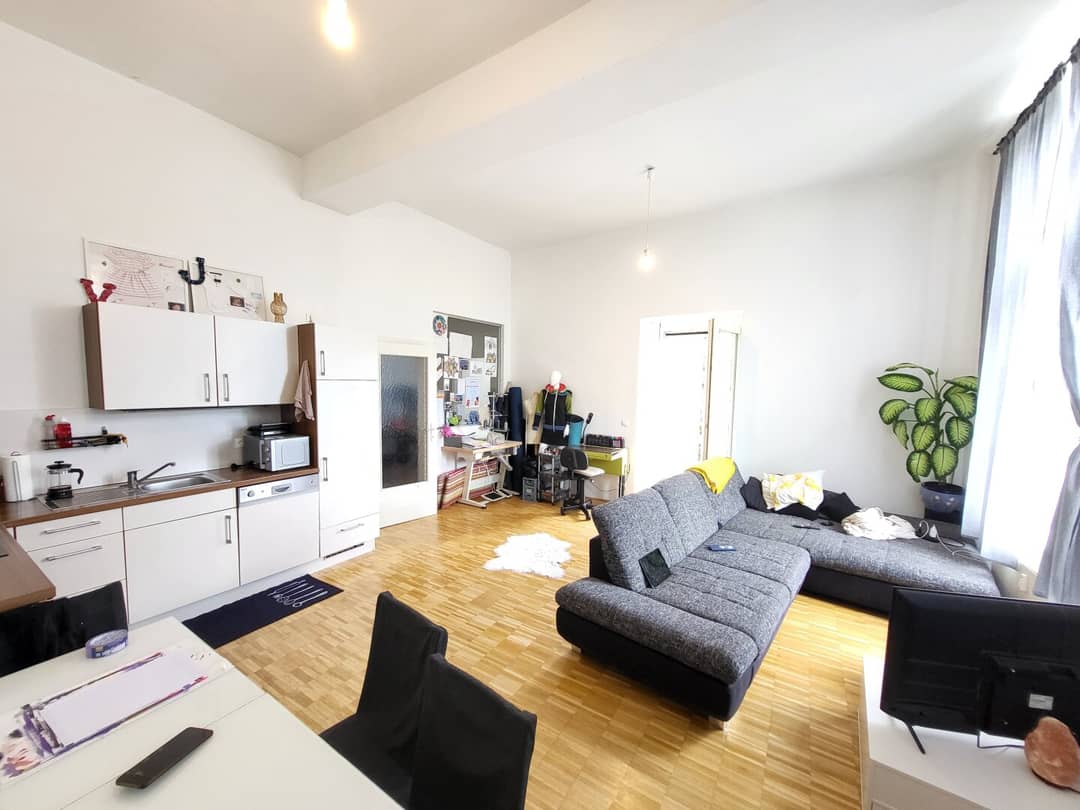 Wohnung mit Terrasse und Balkon in grüner Lage