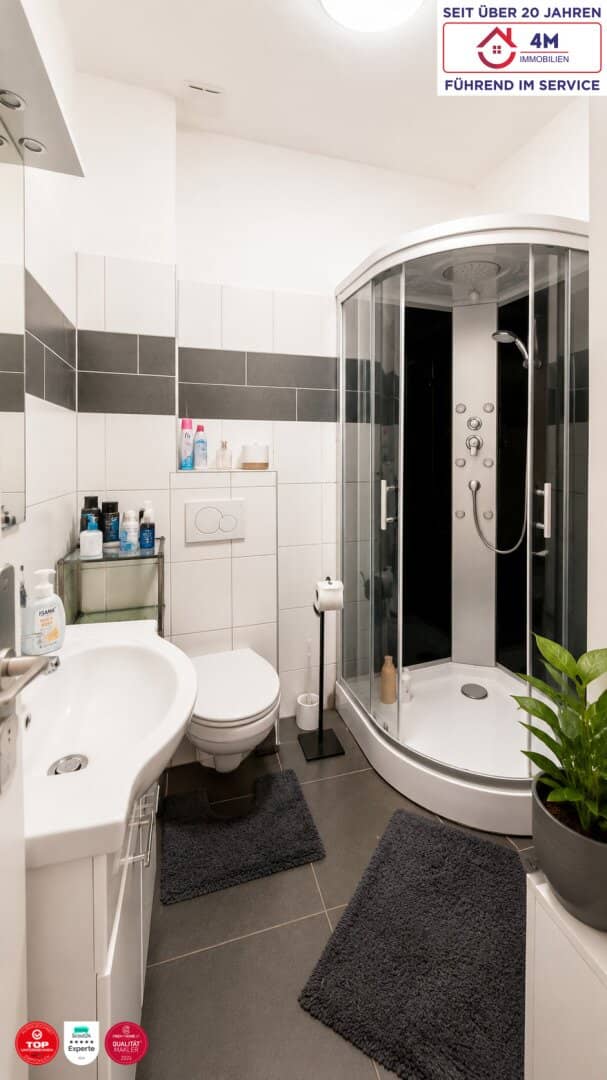 Like-new 2-room apartment with shared garden near Schloss Hetzendorf
