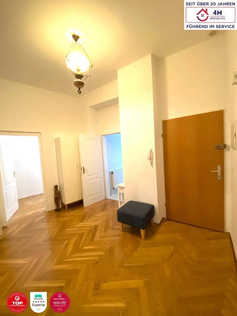 Altbauwohnung mit Parkett und hoher Raumhöhe nahe Hundertwasserhaus