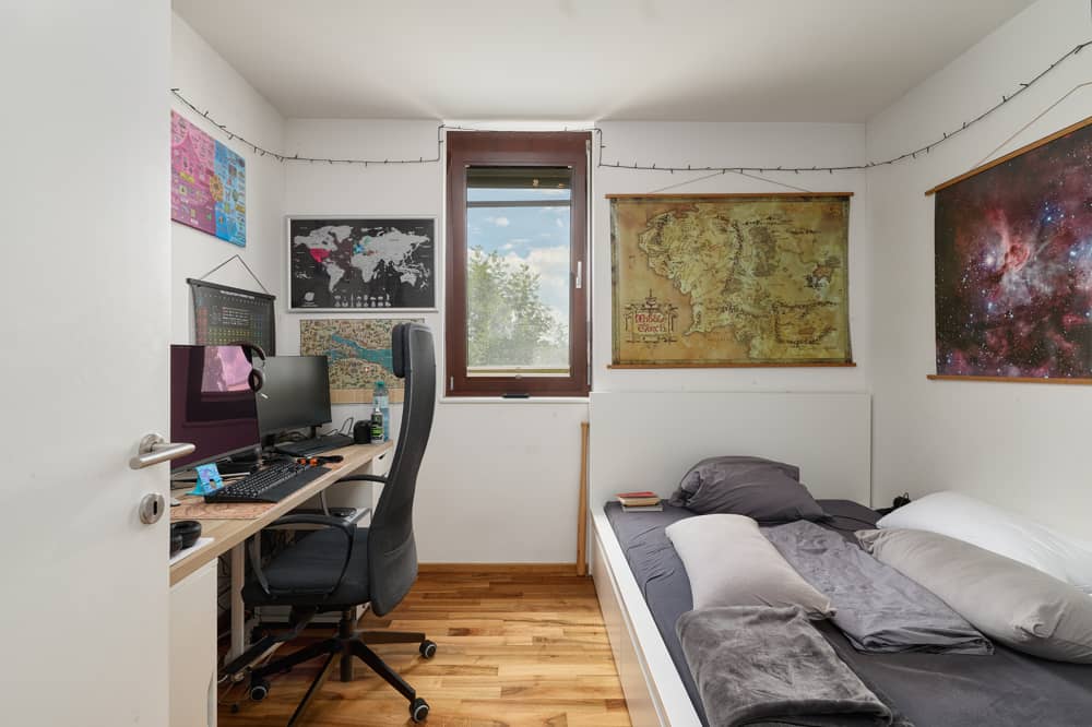 Gepflegte Terrassenwohnung mit Klimaanlage und Parkett