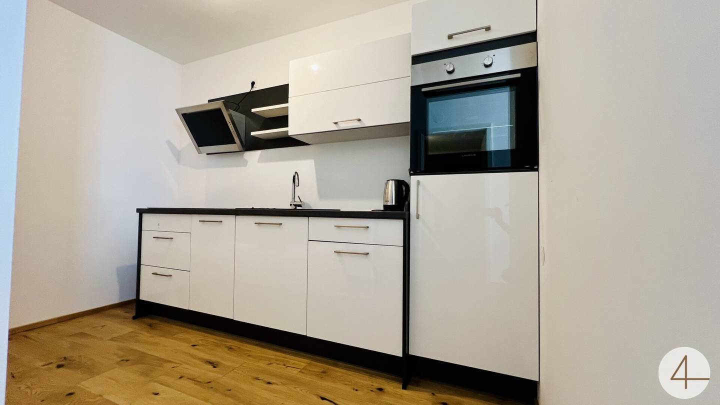 Erstbezug Dachgeschosswohnung mit Klimaanlage und Südostterrasse