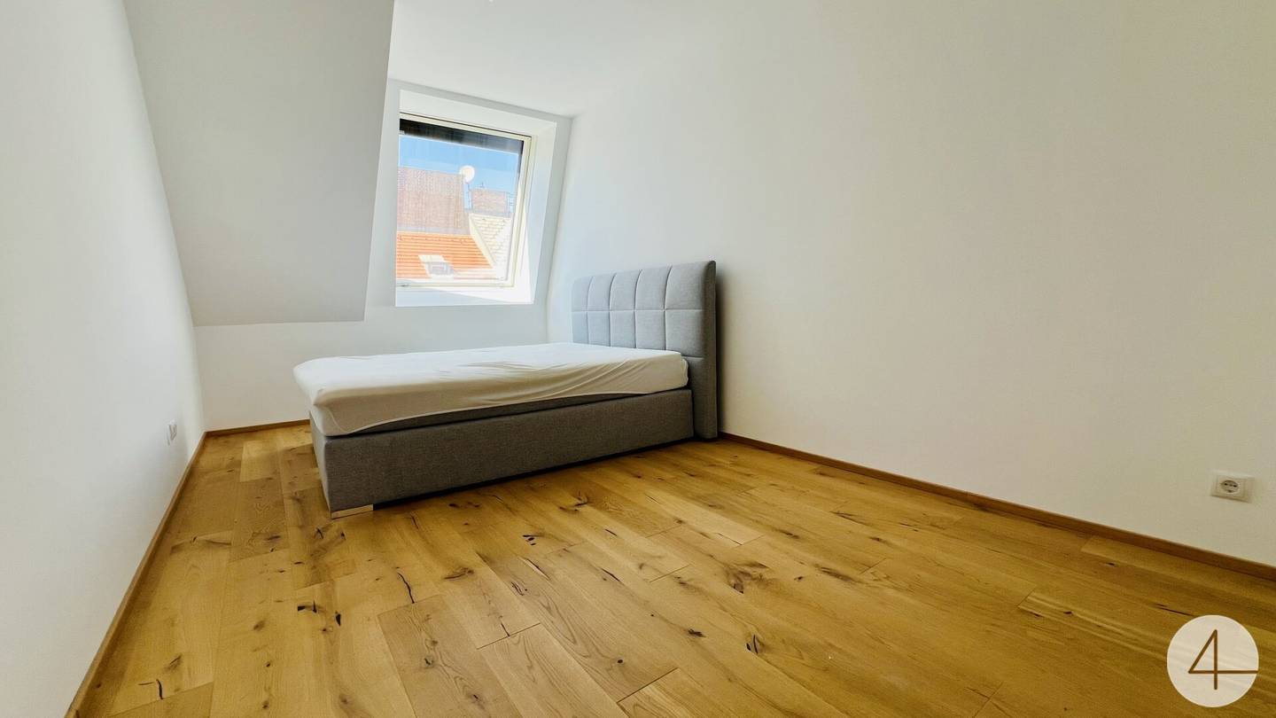 Erstbezug Dachgeschosswohnung mit Klimaanlage und Südostterrasse