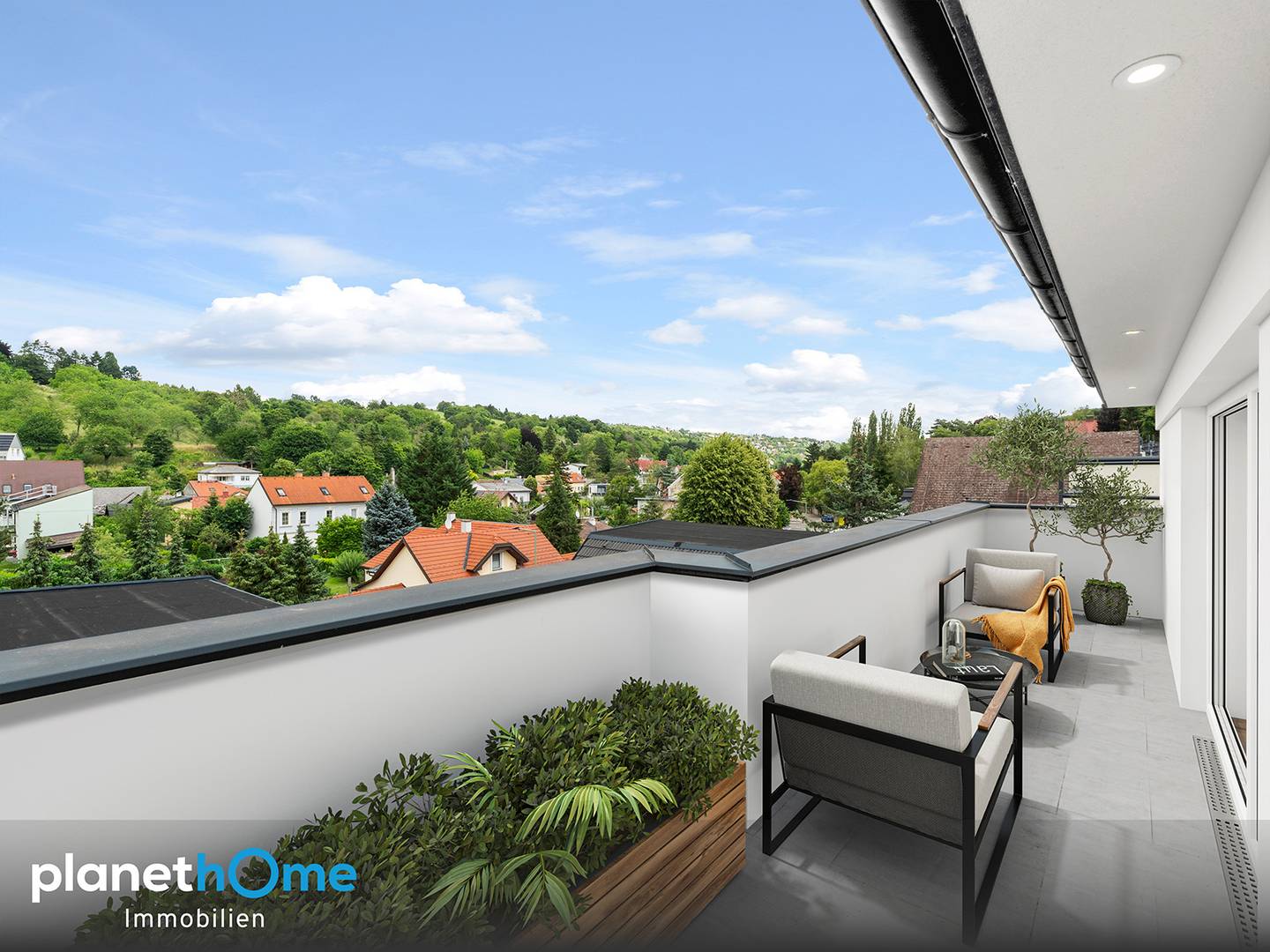 Dachgeschosswohnung mit zwei Dachterrassen und Fernblick