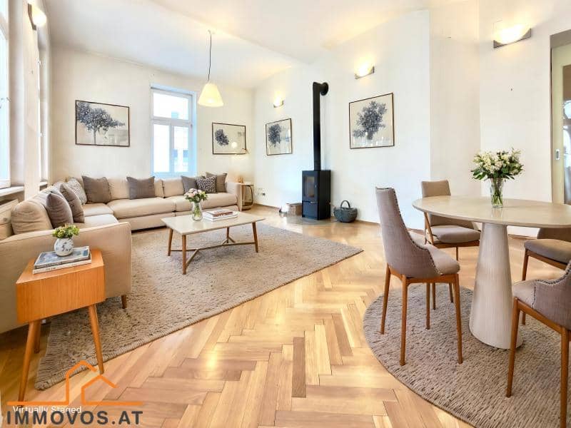 Spacious Altbau apartment with living kitchen and double garage