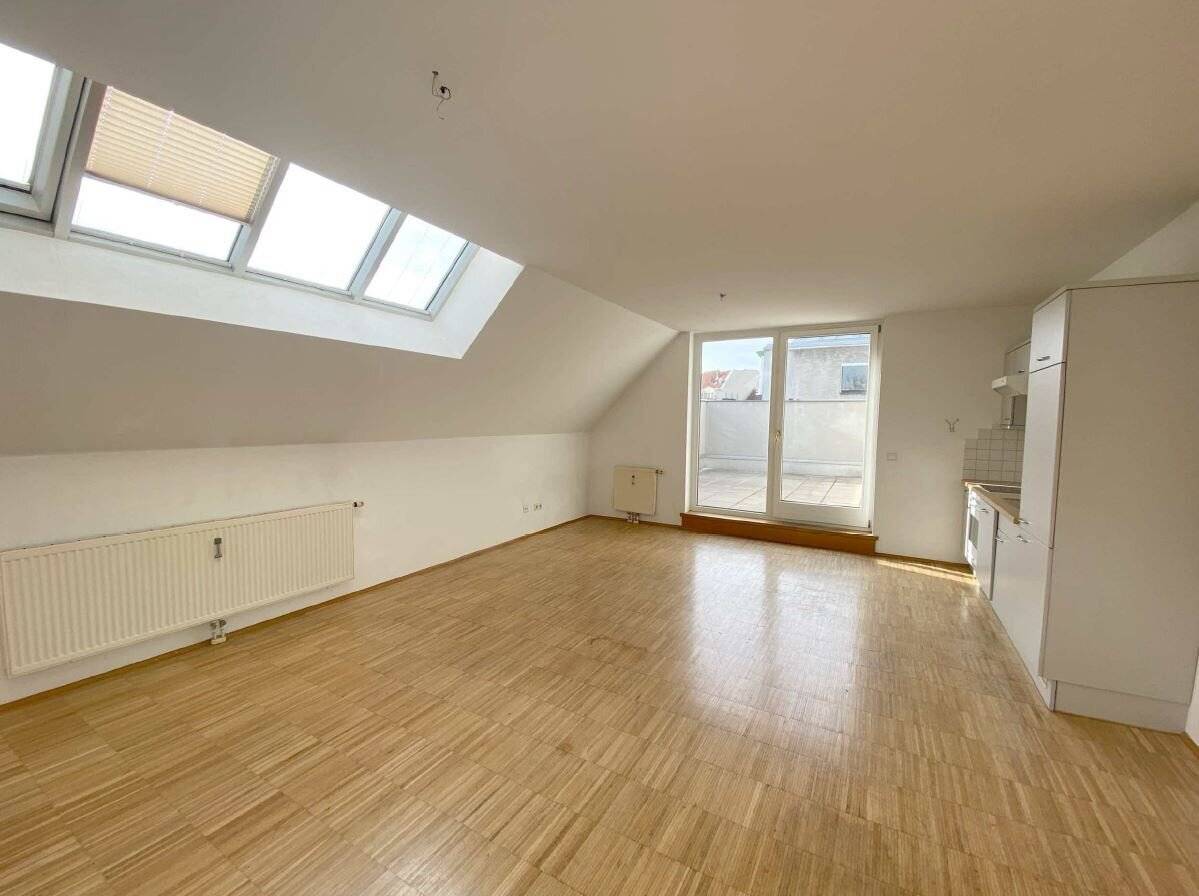 Altbauwohnung mit Terrasse und Fernblick
