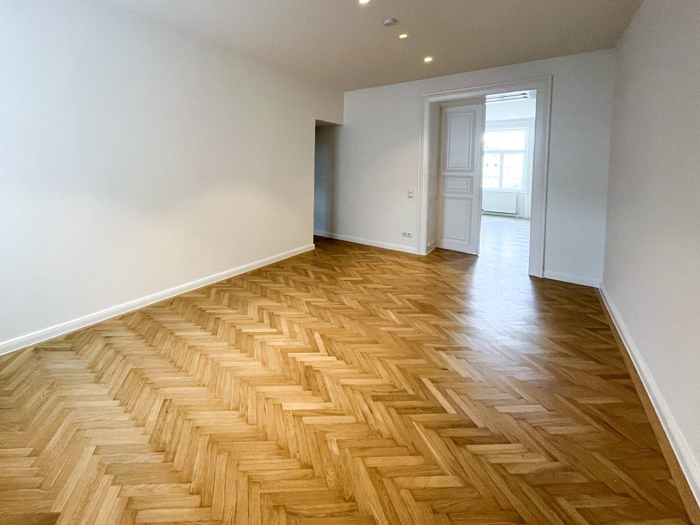 Generalsanierte Altbauwohnung mit Aufzug und Blick auf Stephansdom