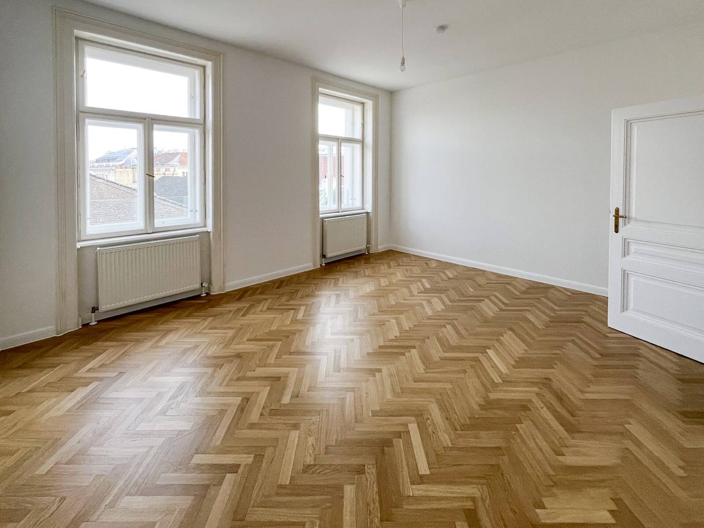 Generalsanierte Altbauwohnung mit Aufzug und Blick auf Stephansdom