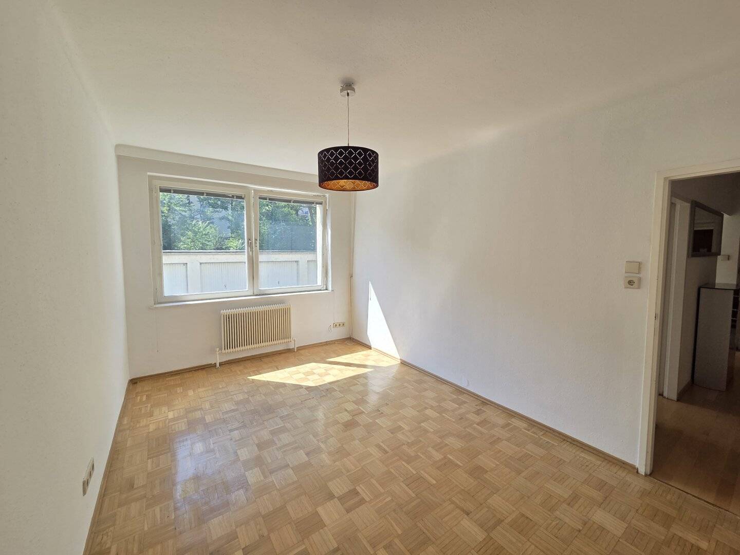 Bright 2 Room Apartment with Loggia in Green Setting