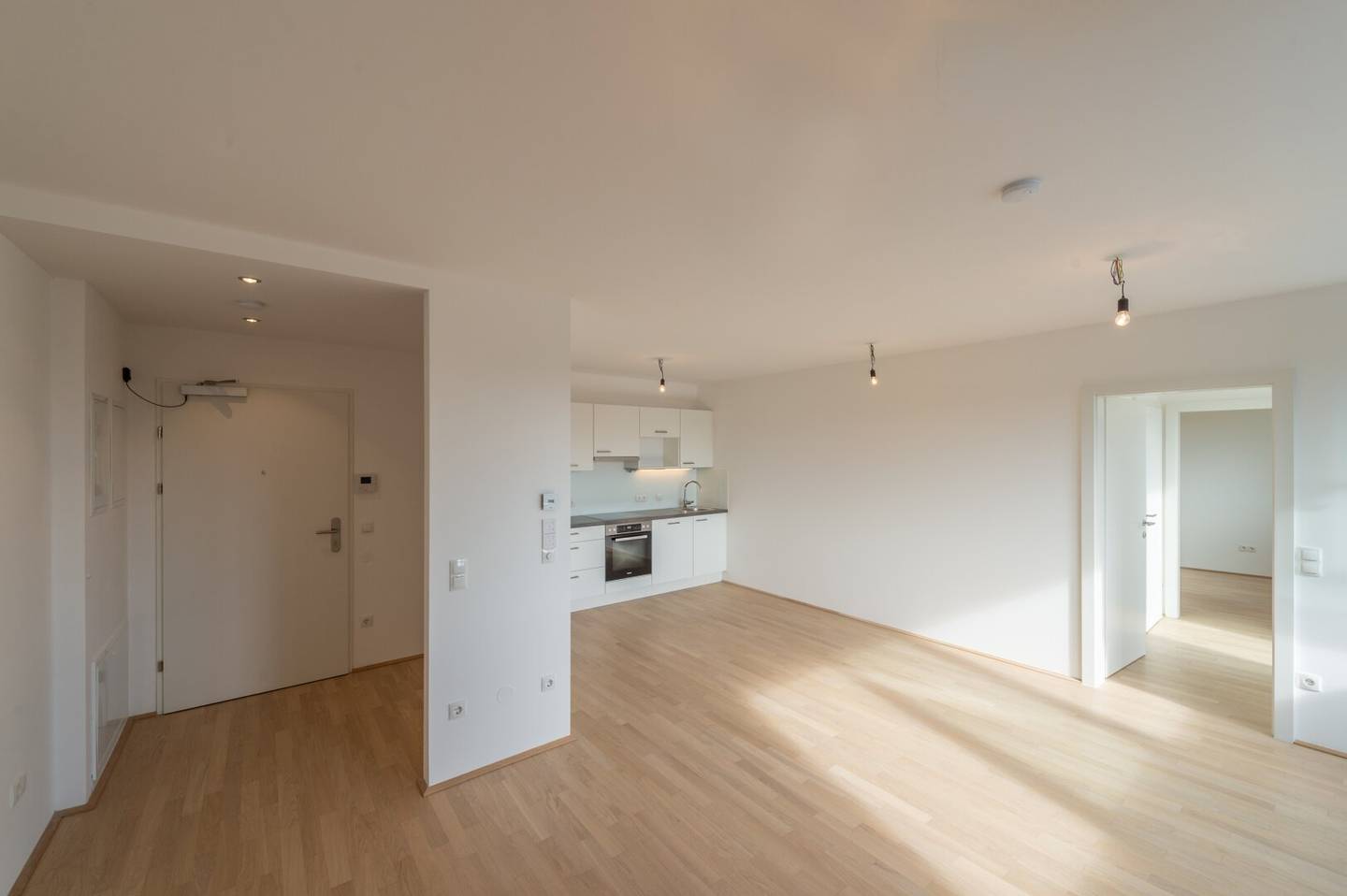 New build apartment with balcony and panoramic view near Mariahilferstraße