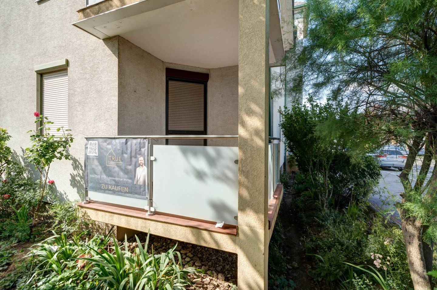 Erdgeschosswohnung mit Terrasse und Stellplatz in zentraler Lage