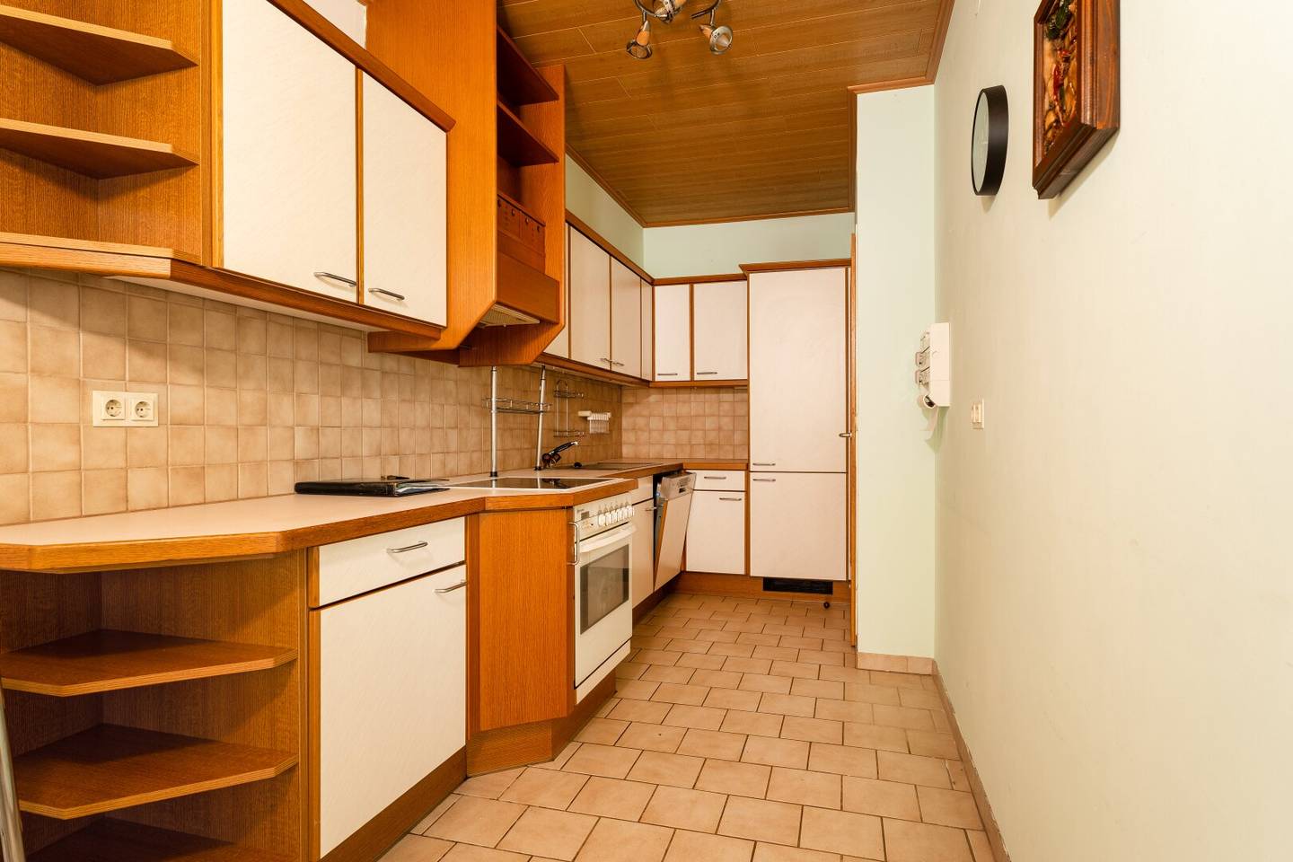 Erdgeschosswohnung mit Terrasse und Stellplatz in zentraler Lage
