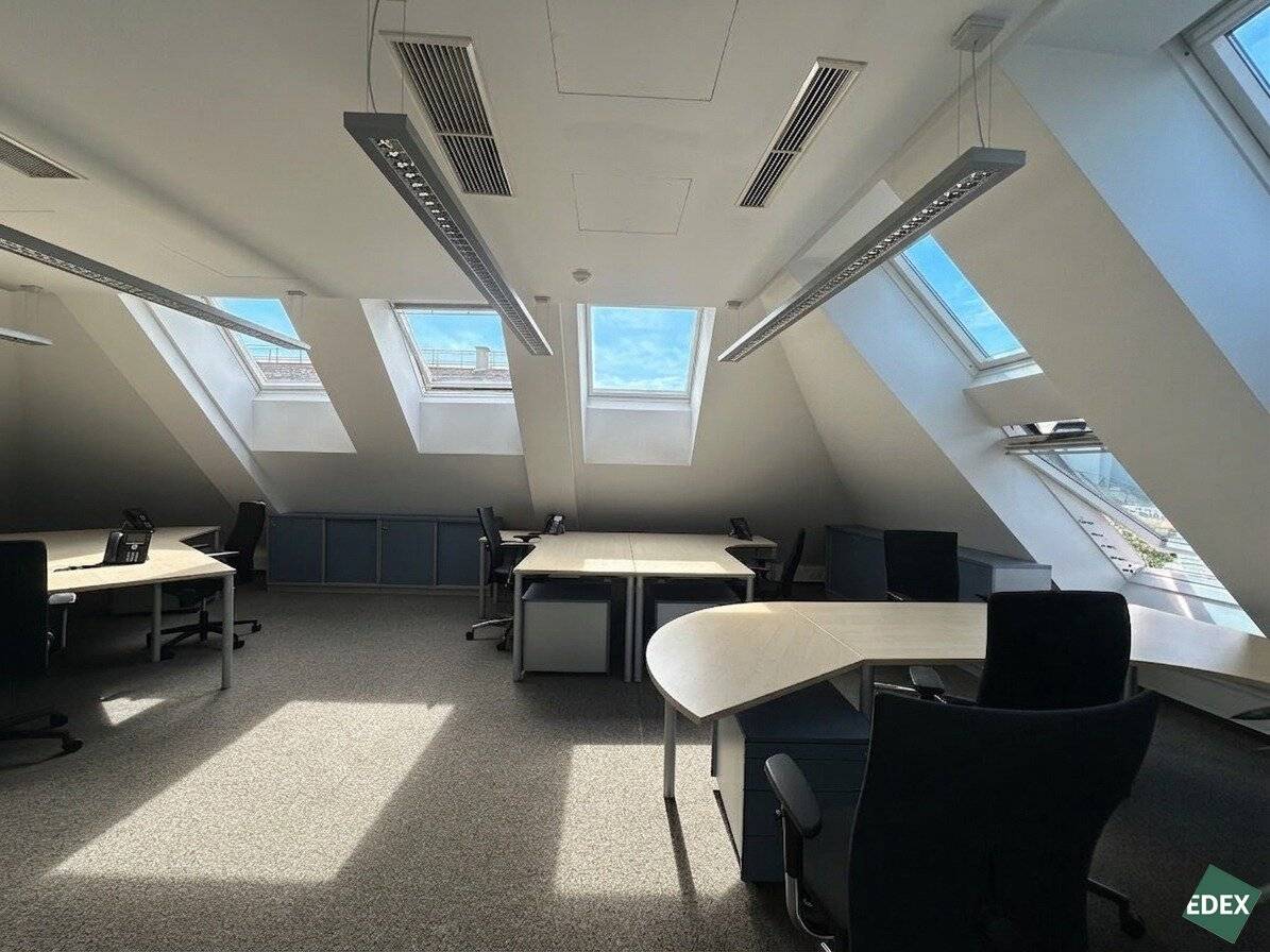 Furnished attic office with air conditioning near Augarten
