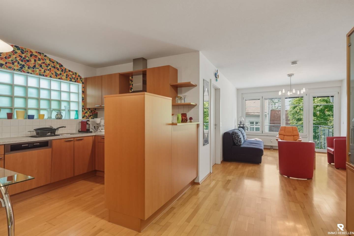 Apartment with balcony and garage near Wilhelminenberg