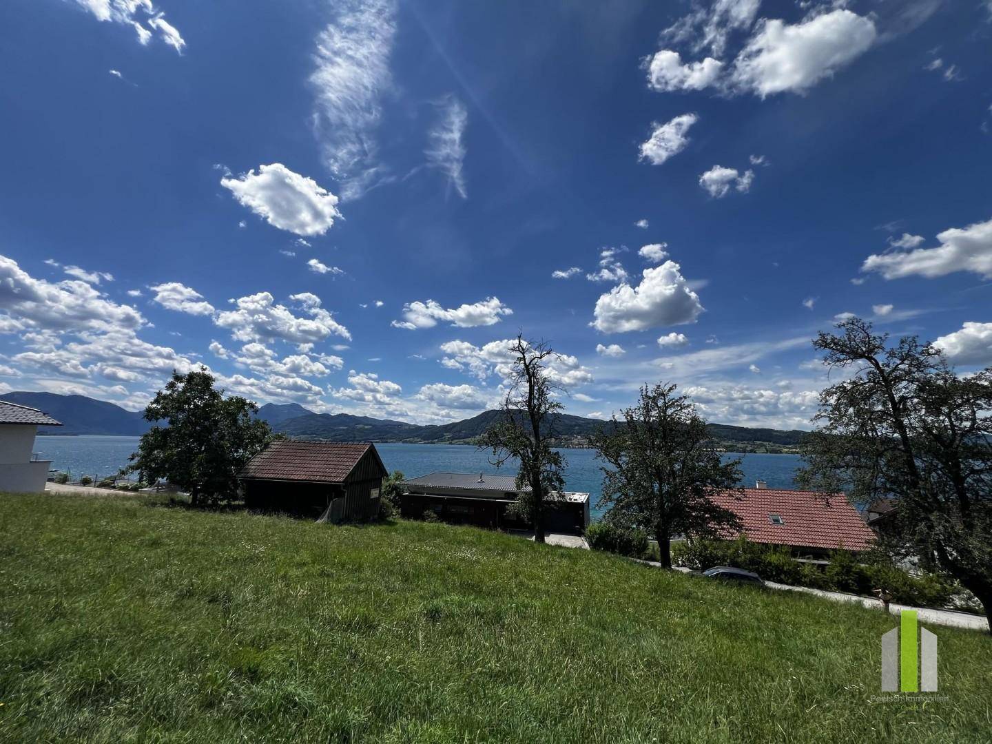 Baugrundstück mit Seeblick und Badeplatz Nutzungsrecht