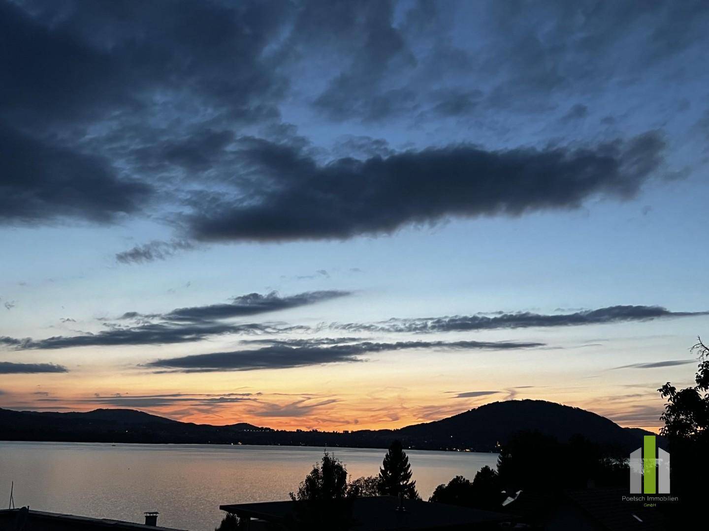 Baugrundstück mit Seeblick und Badeplatz Nutzungsrecht