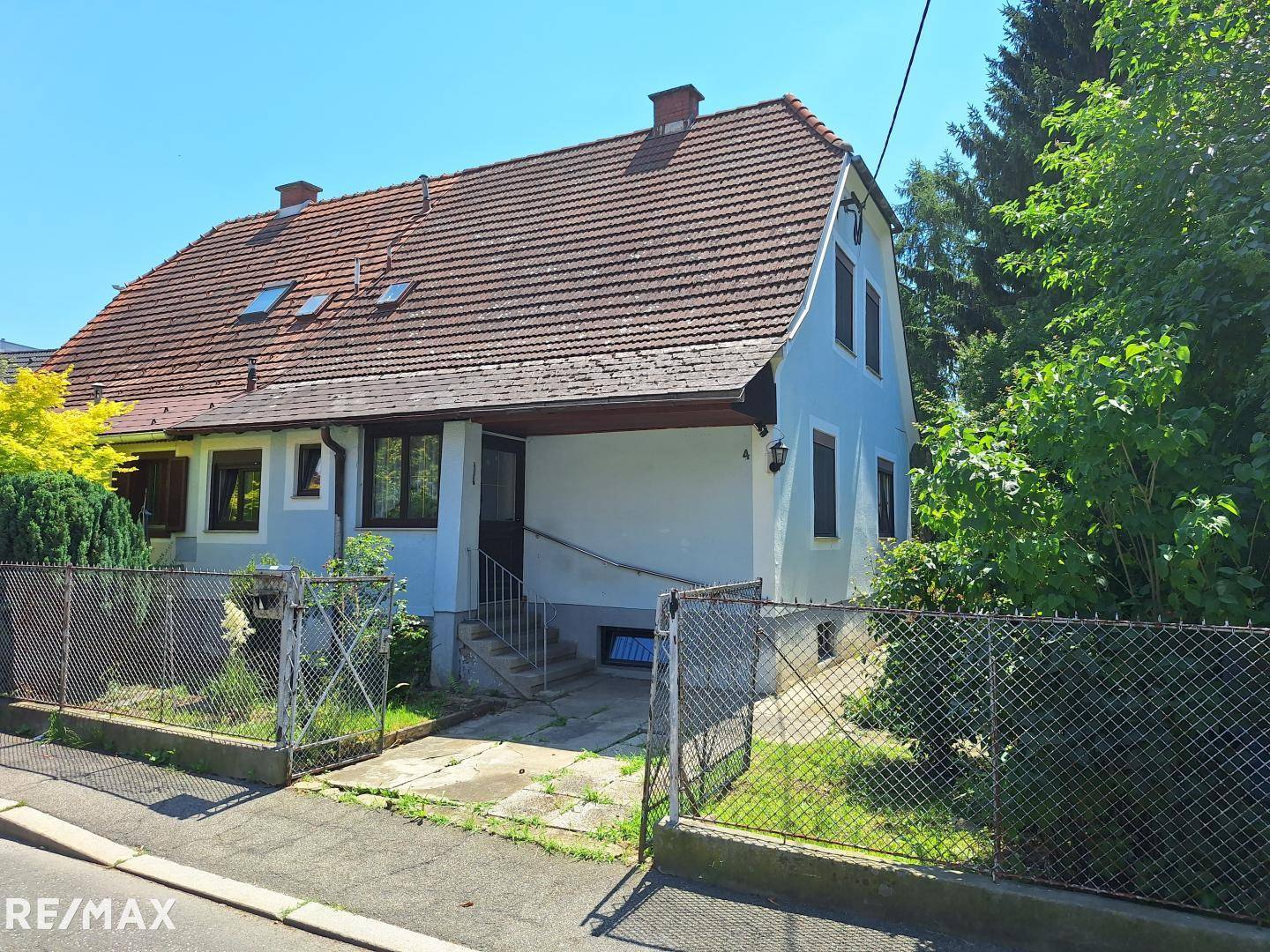 Doppelhaushälfte mit Garten und Terrasse in Graz