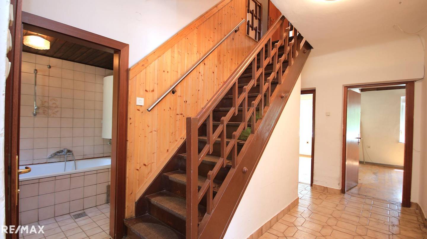Doppelhaushälfte mit Garten und Terrasse in Graz