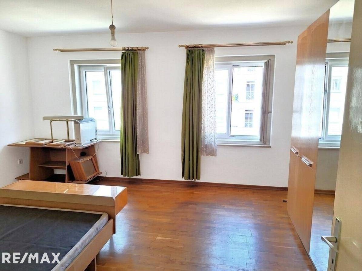 Compact apartment with fitted kitchen and infrared heating