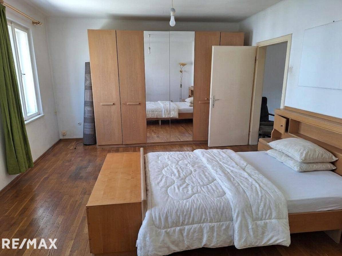 Compact apartment with fitted kitchen and infrared heating