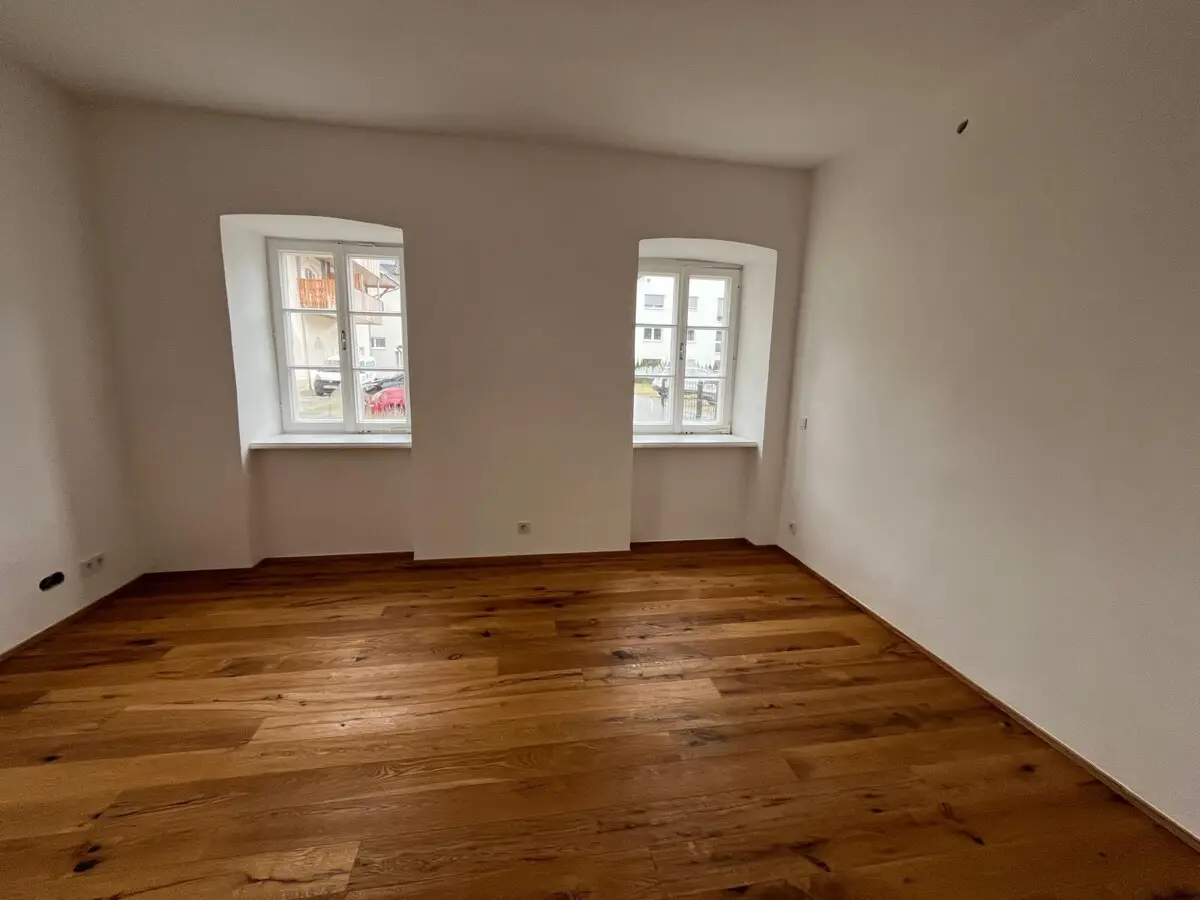 Charmantes Erdgeschoss mit Terrasse und Grünblick