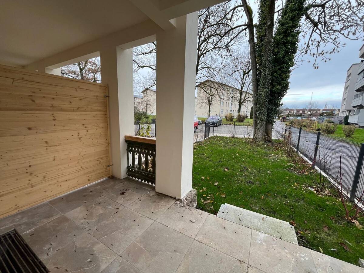 Charmantes Erdgeschoss mit Terrasse und Grünblick