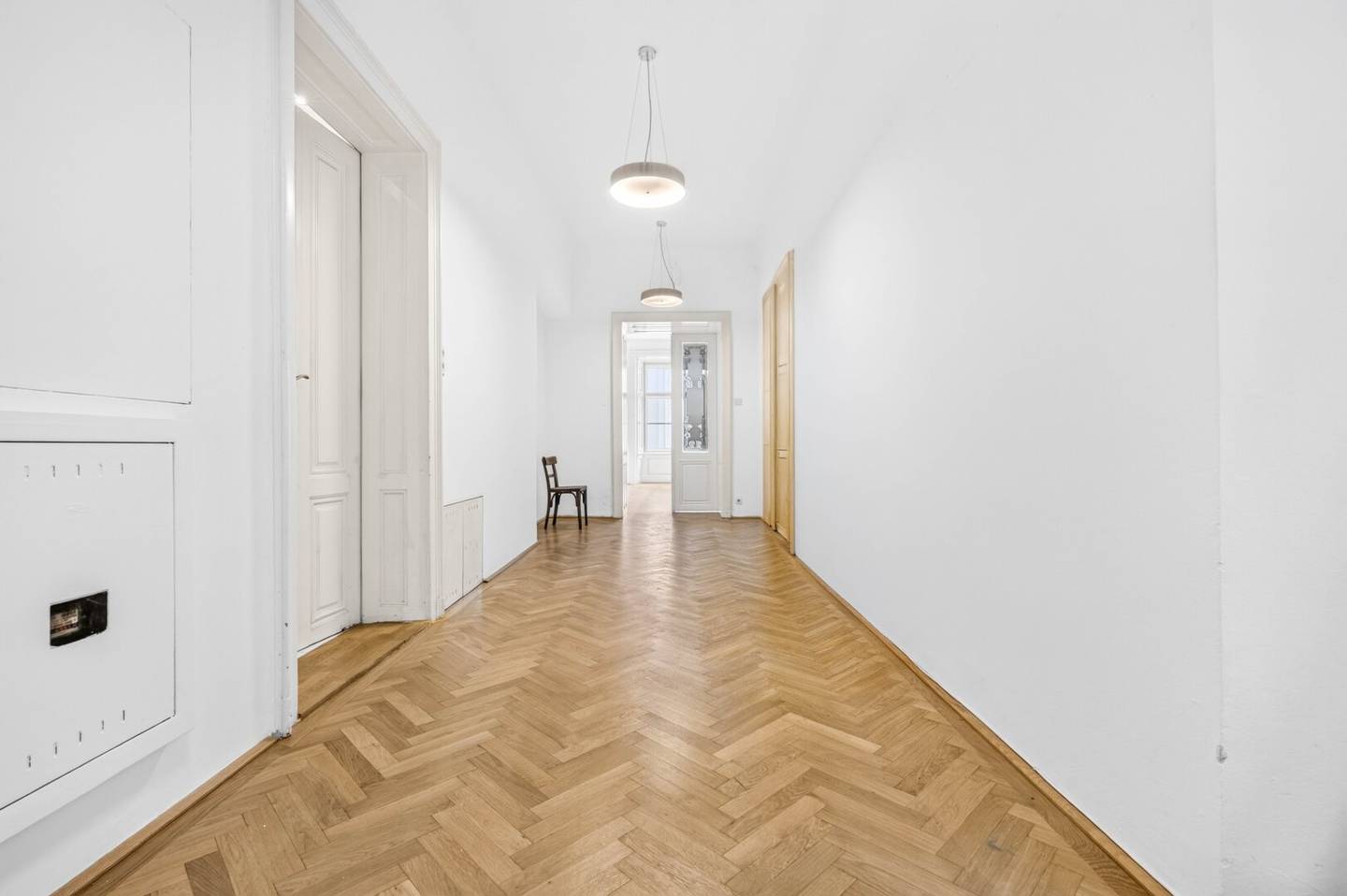 Provisionsfrei, klimatisiert, Lift, repräsentativ und direkt beim Judenplatz!