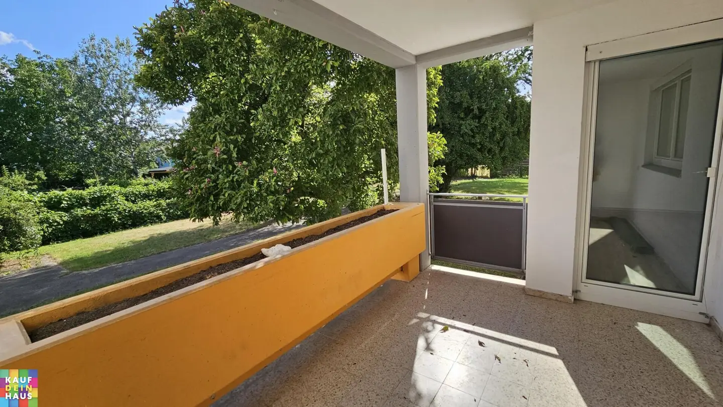 Spacious 3-room cooperative apartment with balcony