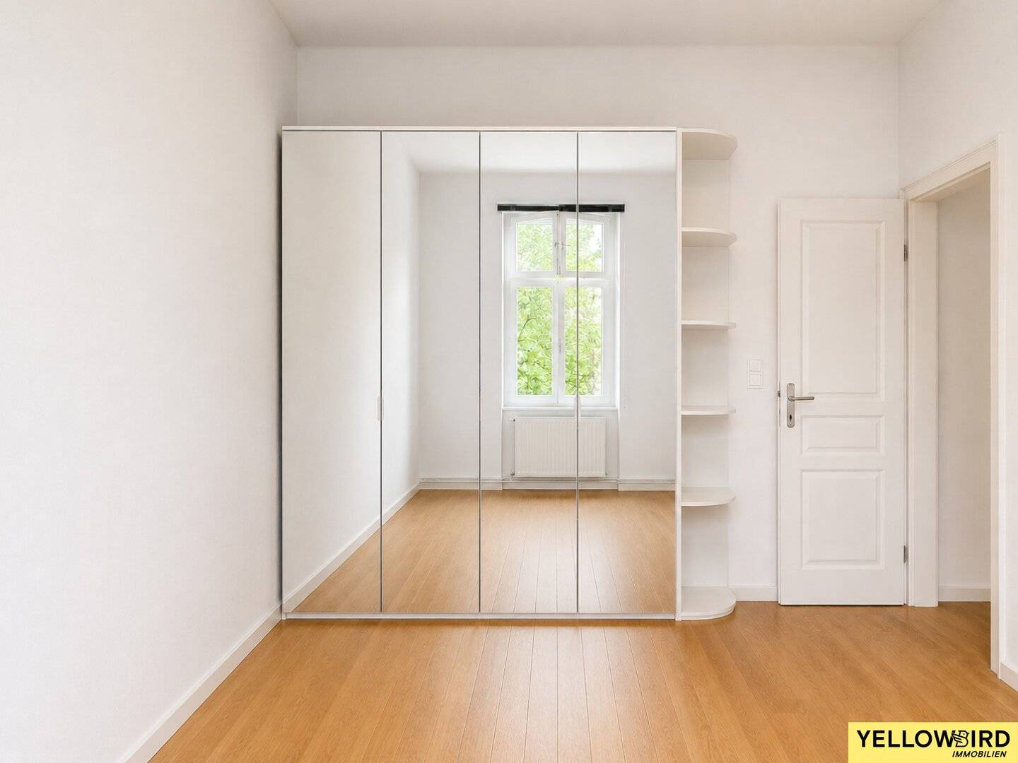 Altbauwohnung mit Lift und Grünblick im ruhigen Innenhof