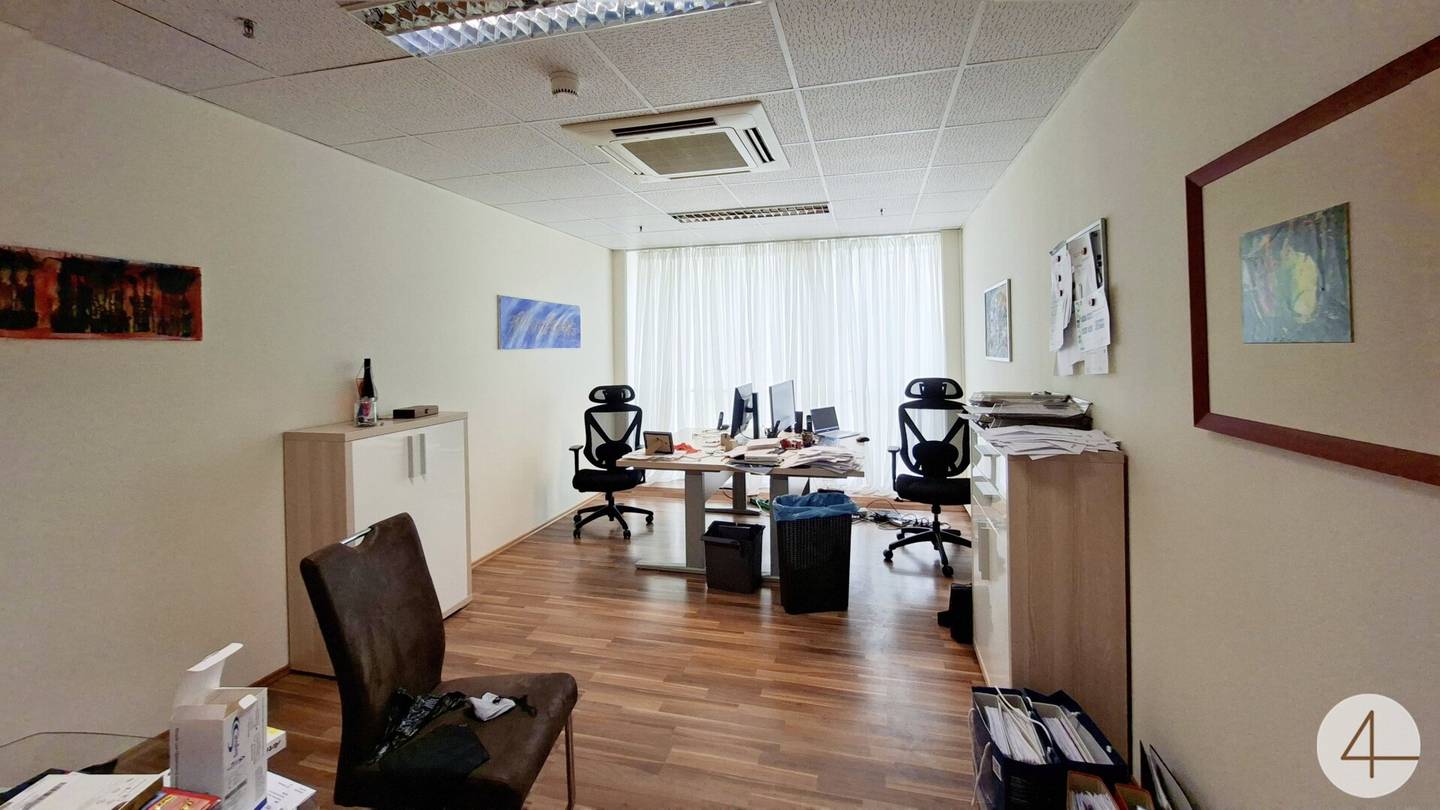 Office Space in Prime City Center Location with Tea Kitchen