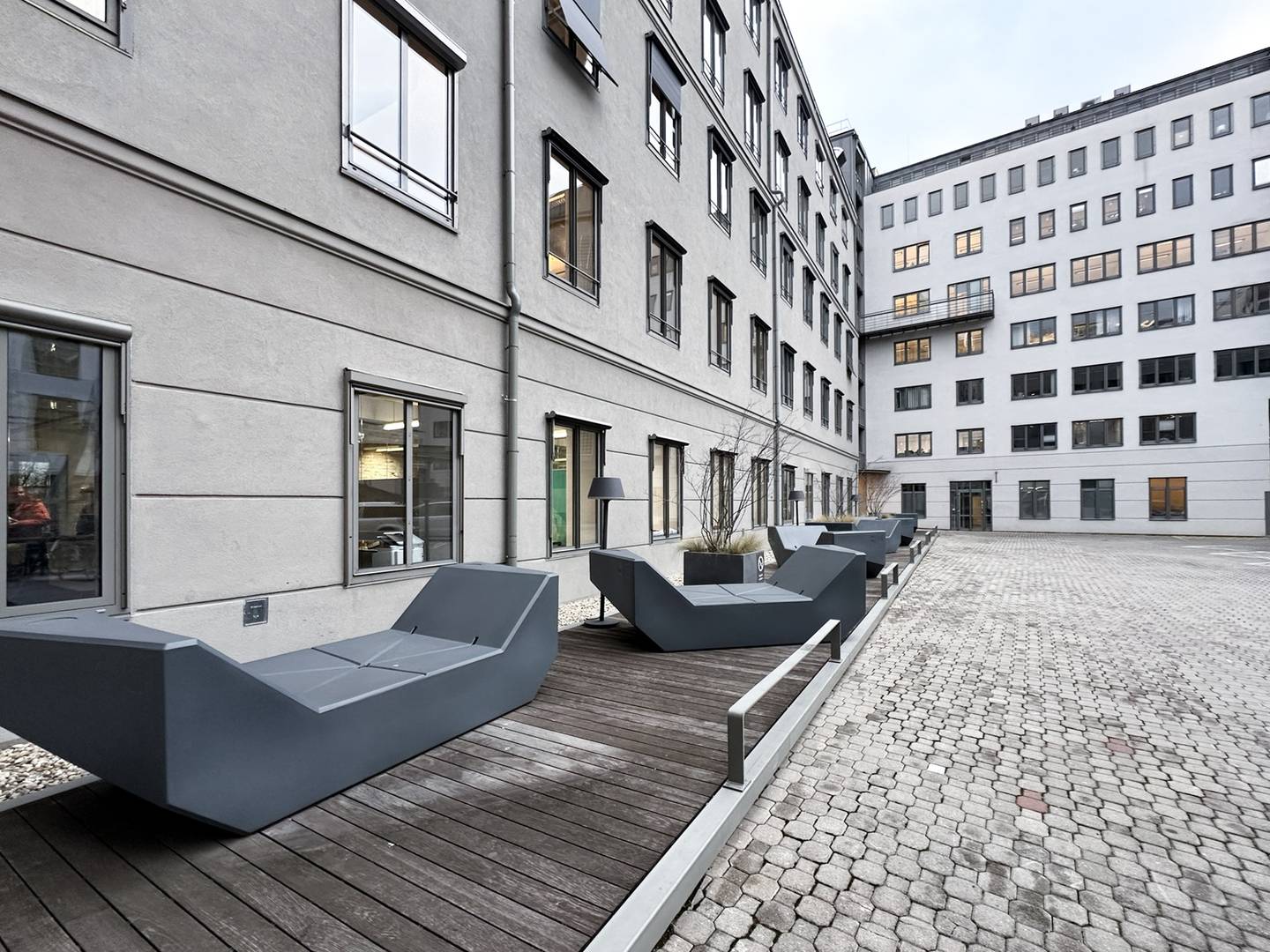 Office spaces in historic Fabiani House with courtyard
