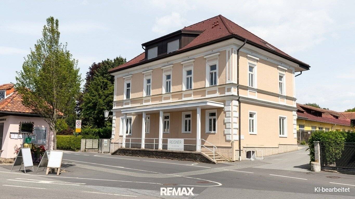 Renovierte Wohnung mit Dachterrasse in zentraler Lage
